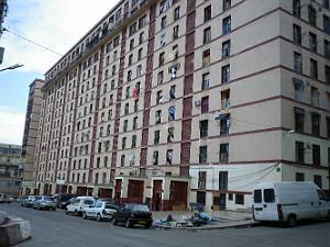 275  LA CITE LESCURE